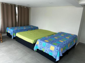 Espaço com piscina